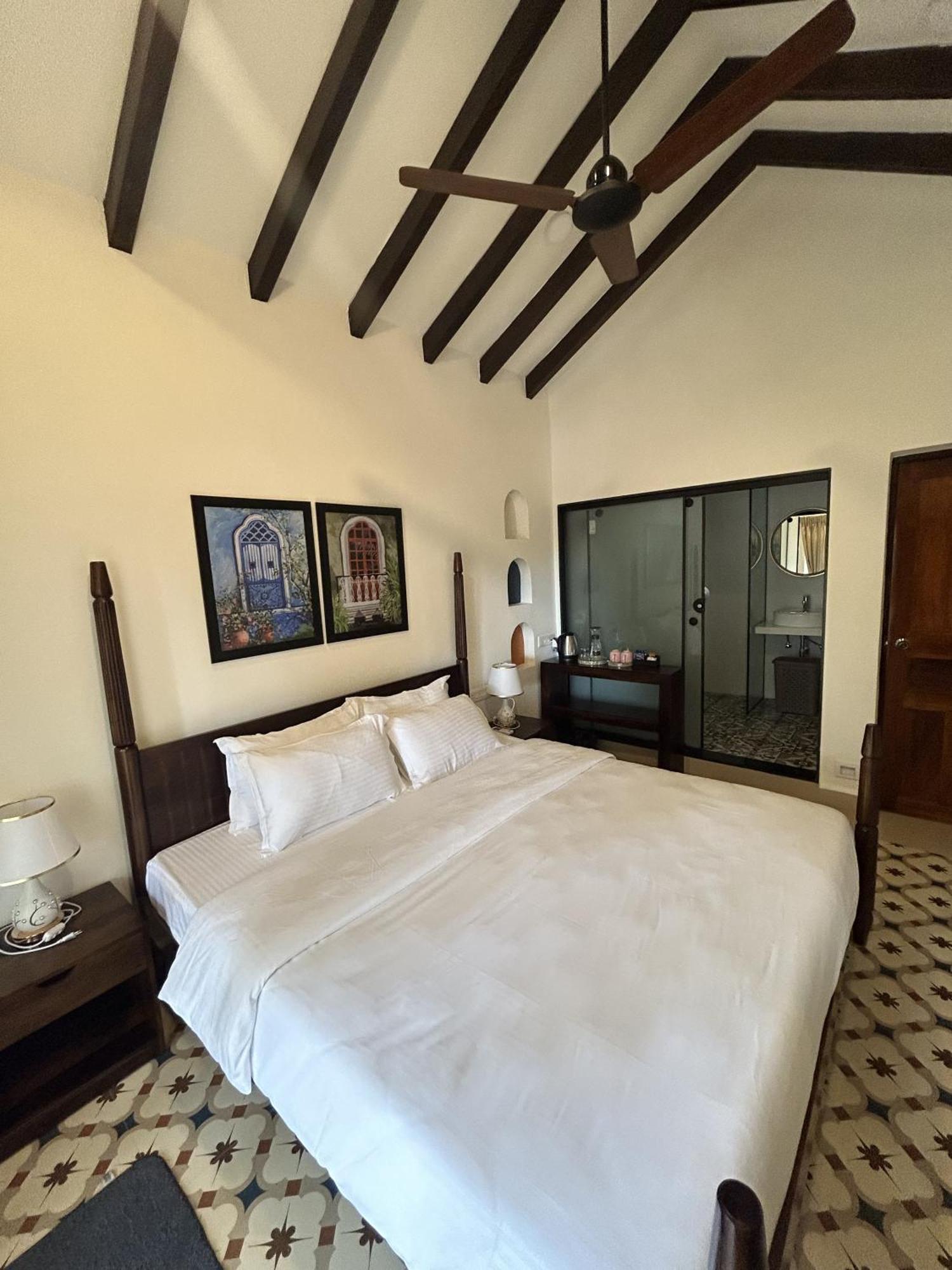 The Rose Goa Beach Resort アゴンダ エクステリア 写真