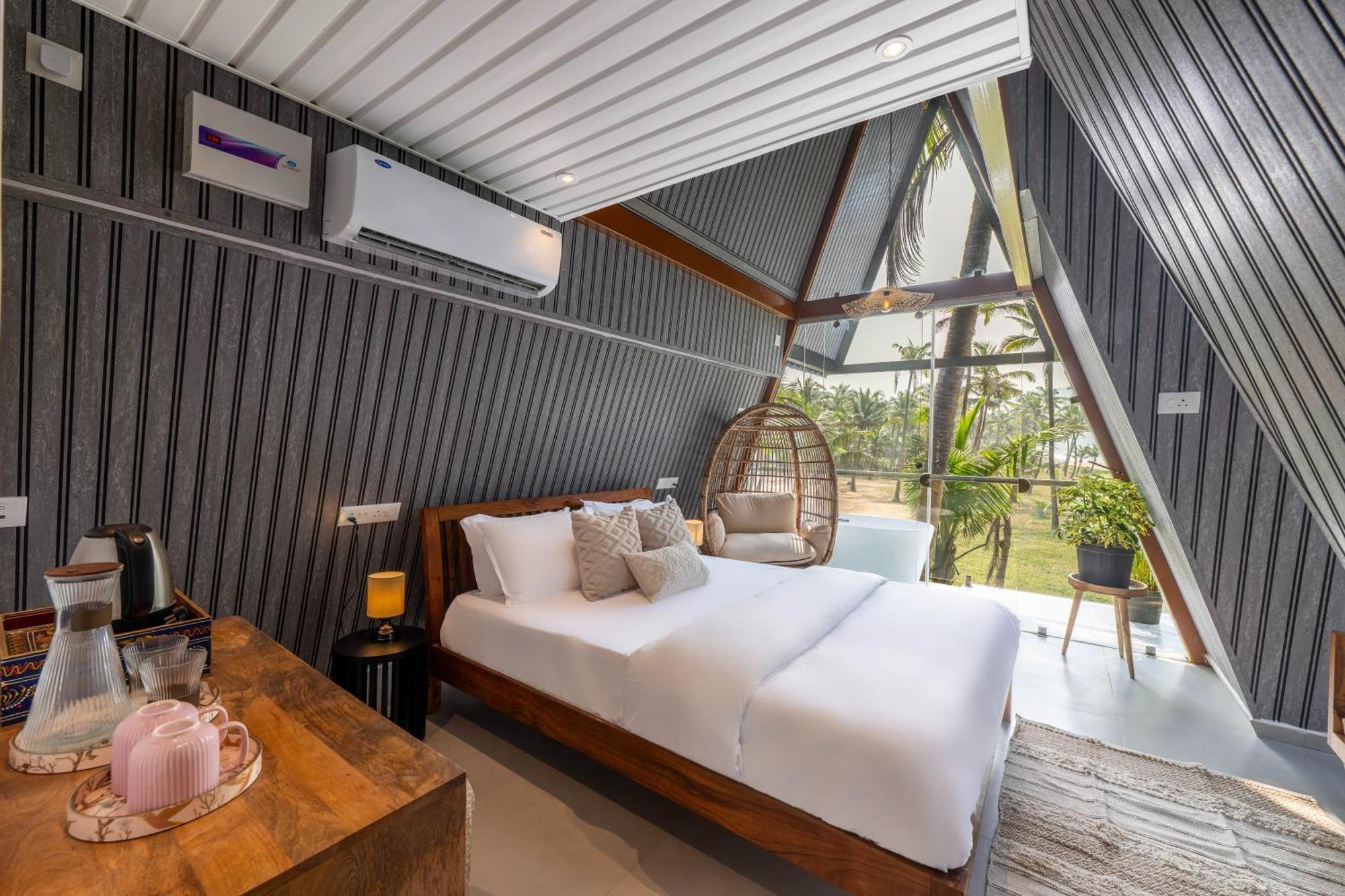 The Rose Goa Beach Resort アゴンダ エクステリア 写真